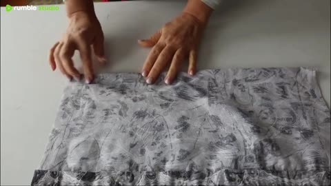 Few people realize what can be done from an unwanted men's shirt: an idea that works