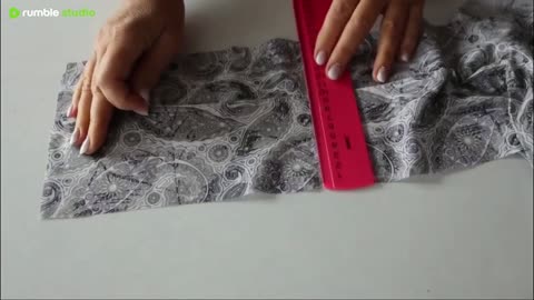 Few people realize what can be done from an unwanted men's shirt: an idea that works