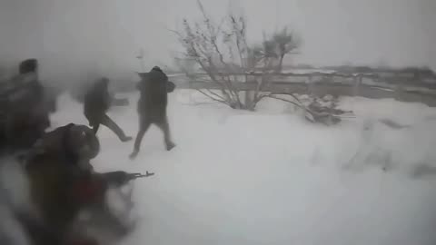 Large Group of Russian Soldiers Come Under Fire from Ukrainian Drones