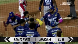 Renato Núñez despertó