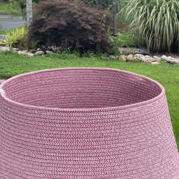 26" Rope Roll-up Christmas Tree skirt/Collar Red/White