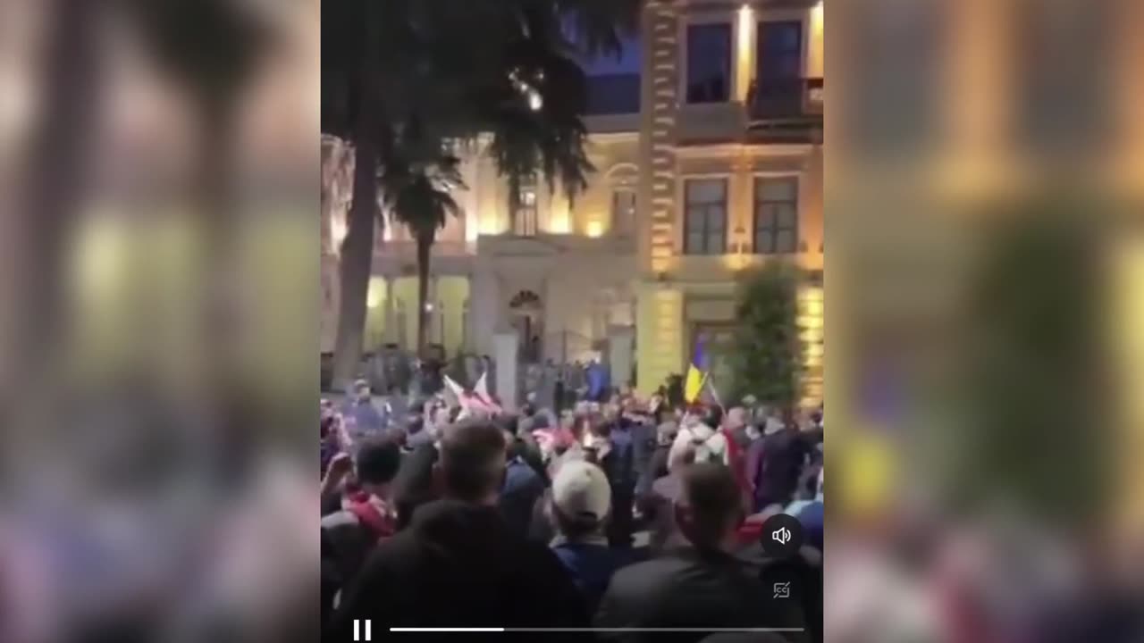 ΣΤΑ ΠΡΟΘΥΡΑ ΕΜΦΥΛΙΟΥ Η ΓΕΩΡΓΙΑ: ΔΙΑΔΗΛΩΤΕΣ "ΜΠΟΥΚΑΡΑΝ" ΣΤΟ ΠΡΟΕΔΡΙΚΟ ΜΕΓΑΡΟ (2)
