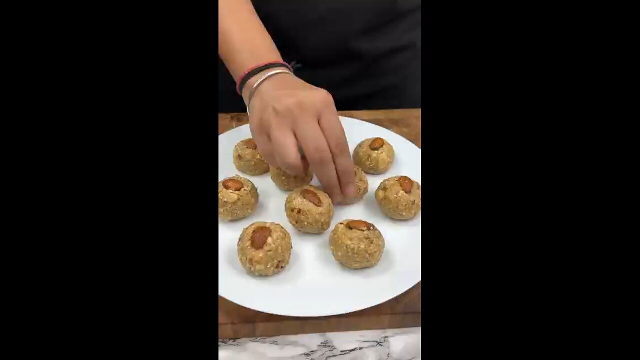 Special Gond ka laddu