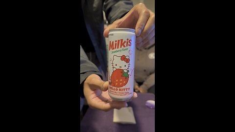🍓 Hello Kitty Korean Strawberry Milk Cream Milkis Soda 밀키스🇰🇷 South Korea 한국 한국은 닭이 우유