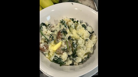 Colcannon is a traditional Irish dish bit of green to your standard mashed potatoes.#FYP #Irish.