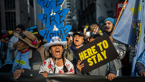 US Suspends Immigrant Visa Process