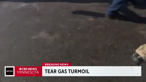 Protester shares dialogue with federal agent after fatal shooting of Alex Pretti