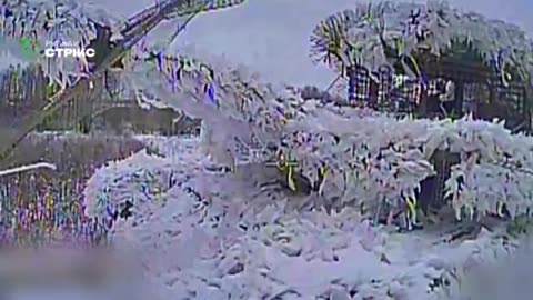 Ukrainian Drones Descend On Advanced Russian T80 Tank and Nearby Infantry