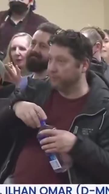 Oh this wasn't staged AT ALL!