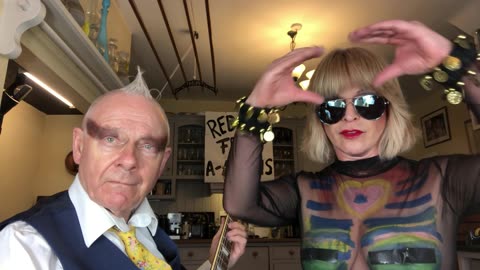20220403 Toyah And Roberts - Sunday Lunch - They Are RED HOT!!! [oTbcwL1QU4g]
