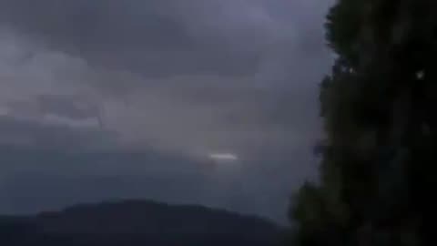 Filmed over Austria - did you know part of HAARP utilises Lasers