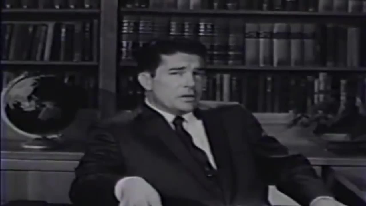 Dan Smoot Report (1966) A Constitutional Republic, Not A Democracy