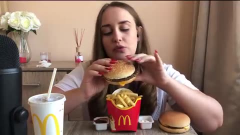 [Magyar ASMR] McDonald s MUKBANG