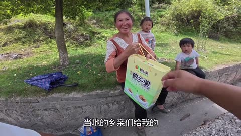 开着挖机游全国的路上被贵州威宁警察抓走 #开着挖机游全国 #自驾西藏 #贵州美好推荐官 #威宁 #挖机小何vlog