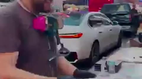 NYC Street Artist Shocks Crowd