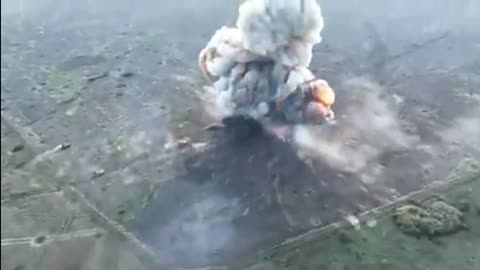 Russian armor column advancing towards Pavlovka struck by artillery mines