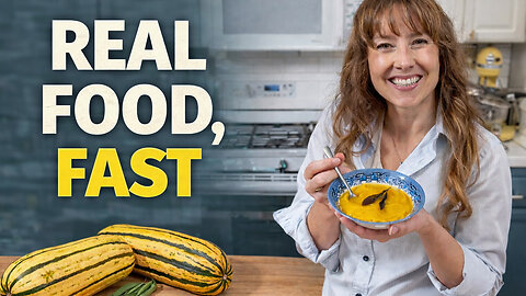 👉 Delicata Squash Soup (Ready in 30 Minutes, From Scratch)