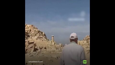 Intentan estafar a un turista canadiense cerca de las pirámides de Giza