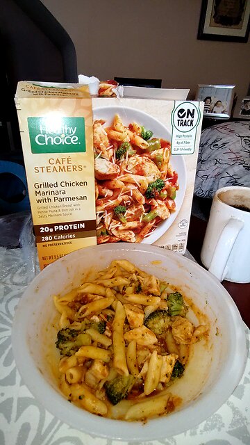 Eating Healthy Choice Café Steamers Grilled Chicken Marinara With Parmesan, Dbn, MI, 1/5/26