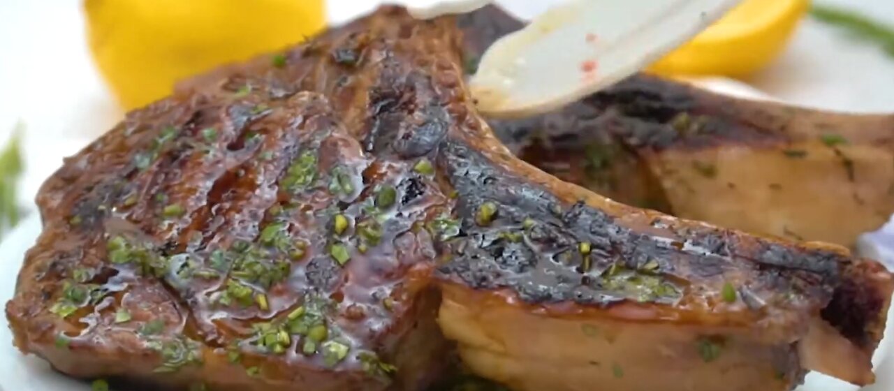 How to Make Perfect Grilled Steak with Herb Marinade