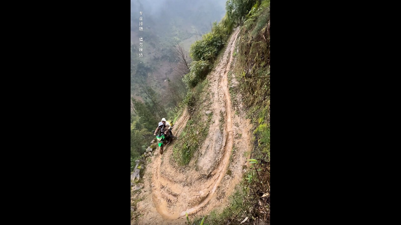 18 Curves on mountain if your driving skill is not good please avoid mountain driving