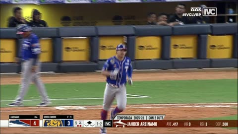 Jadher Areinamo dos veces para la calle