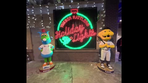 Timber Rattlers Holiday Lights-A Walk-Through Event 1/3/26 Last Day (silent video)