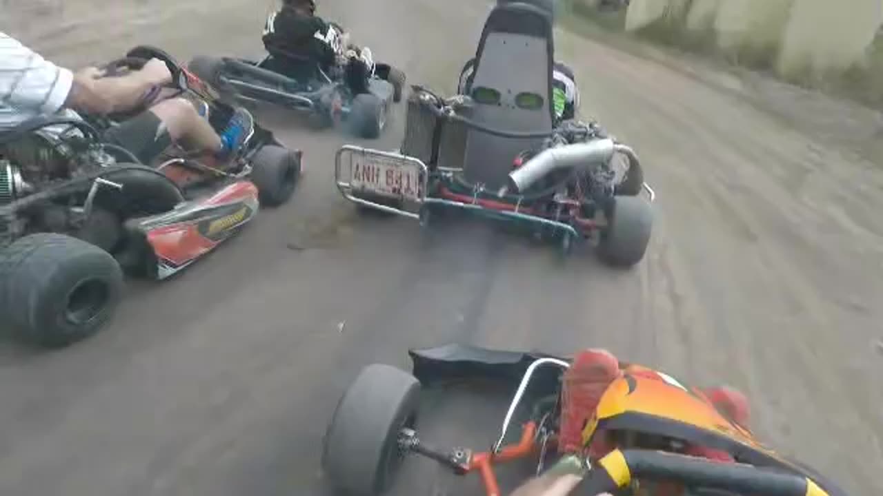 Dirt kart racing