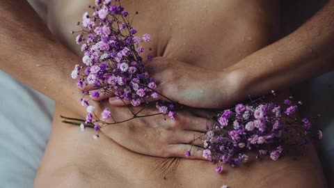 Flowers and Lola a perfect combination. A must see