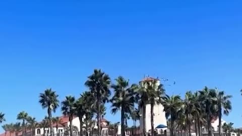 Medical Helicopter Loses Control, Falls Out of the Sky(Huntington Beach, California)