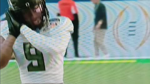 Texas tech lays a egg