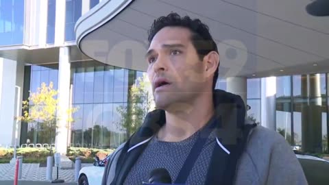 Ex-NFL quarterback Mark Sanchez expresses gratitude to his surgeon for saving his life.
