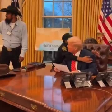 Secret Service Agent D.J. Daniels gives President Trump a nice hug 🤗