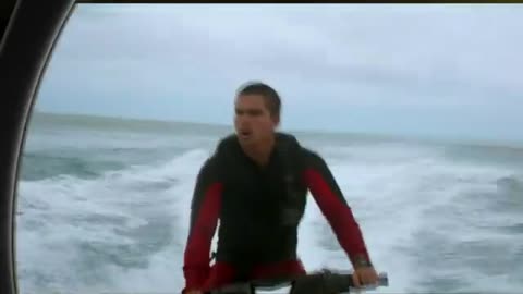 Rescue: HI-Surf 1x13 Promo "Depth Charge" (HD) Lifeguard drama series