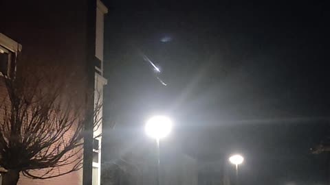 🚀 UFOs Caught Entering Earth's Atmosphere! 👽🔥