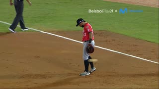 Eduardo Torrealba montando el show desde el inicio