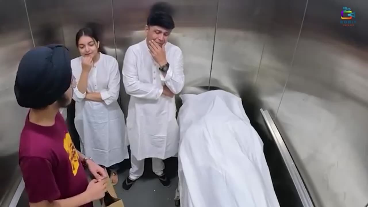 Death in lift