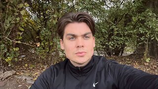 Why women break rules for attractive men