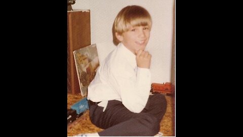 Who Is William Sascha Riley??