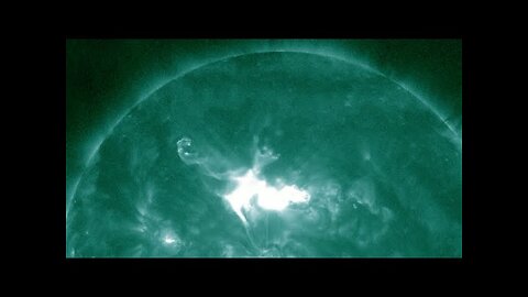 X Class Solar Flare at Earth, Comet Atlas and More | S0 News Nov.9.2025