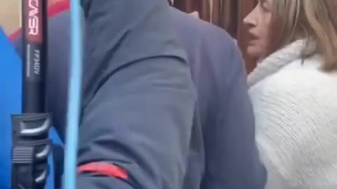 Spanish patriots are chasing away fake asylum seekers who occupied a house. Patience is over.