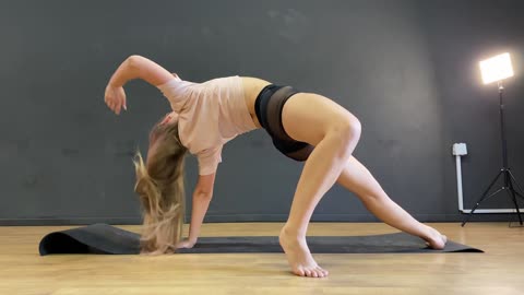 Gentle Flexibility Routine I Movement for Leg & Back