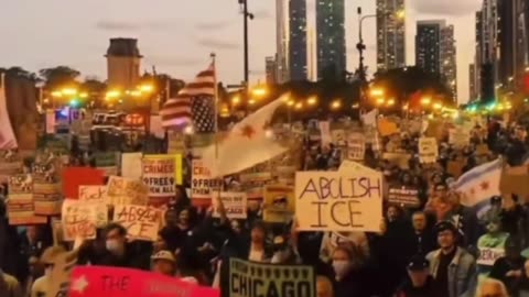 Donald Trump you clown. Chicagos gonna take you down