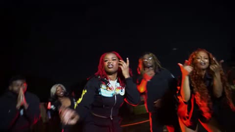 Quoia - Pay Me (Official Video)