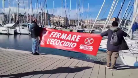 Greta Thunberg has been banned from Venice for two days and fined €150 after pouring green dye