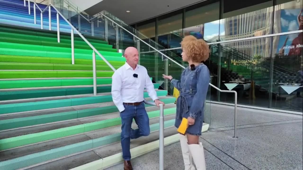 Sen Mark Kelly We Dont Need Any Trillionaires Like Elon Musk