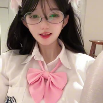 Daily Beauty EP 256 | Floating Creamy Stockings Teasing Photo Pose