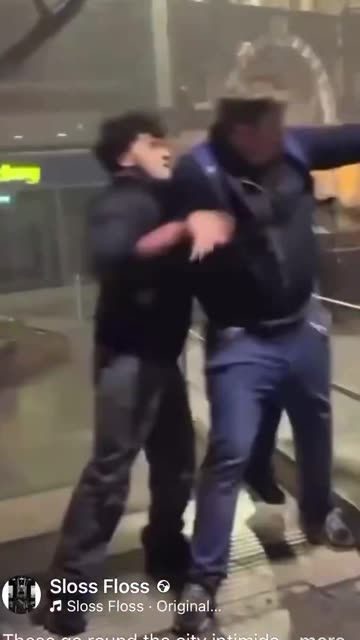 Somalis attack White child