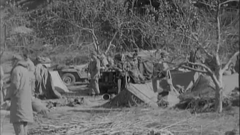 WITH US MARINES, WO... - WITH US MARINES, WONSHON AND HAMHUNG ; WITH US 1ST DIV MARIN - 111-adc-8483