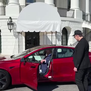 Donald et sa tesla